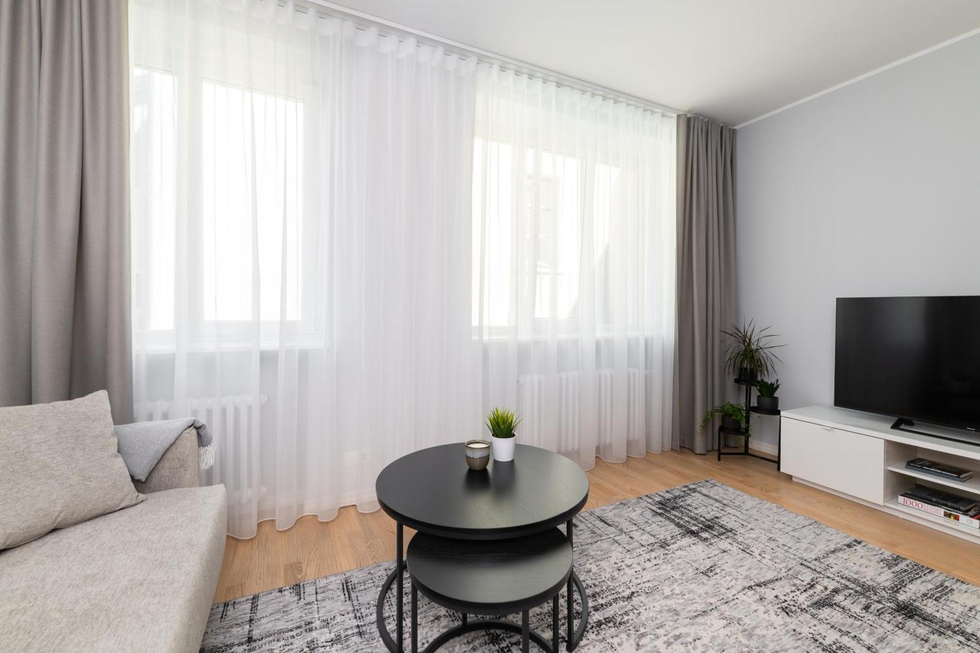 Leilighet Roosikrantsi Elegant Retreat Near Old Town - Heart *